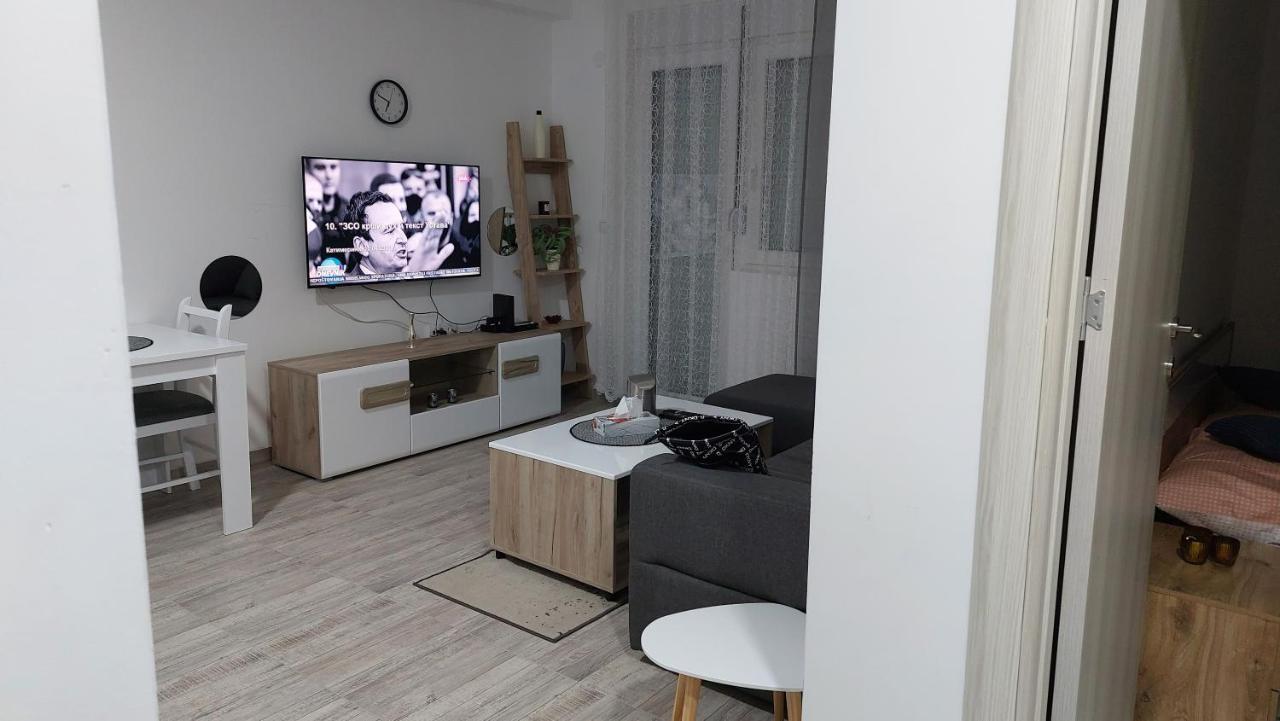 Bili Apartman Paraćin Kültér fotó